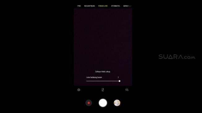 Pemilihan mode fitur live di Samsung Galaxy A8 Star. [Suara.com/Lintang Siltya Utami]