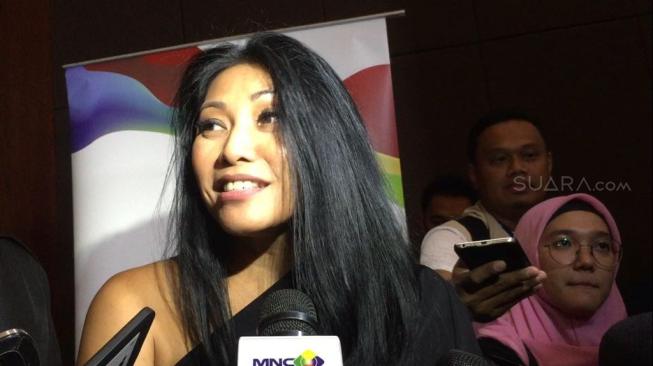 Anggun C Sasmi saat ditemui di MNC Studios Kebon Jeruk, Jakarta Barat, Rabu (12/9/2018). [Sumarni/Suara]