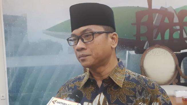 Bandingkan Pasar dan Mal Boleh Buka, Ketua Komisi VIII: Masjid Juga Dong