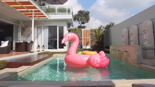 Villa Arusha, Villa di Jogja yang Cocok untuk Pool Party