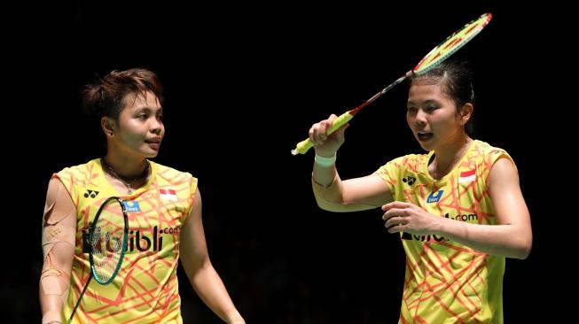 Pasangan ganda putri Indonesia, Greysia Polii/Apriyani Rahayu, tersingkir dari Jepang Open 2018 usai kalah dari Yuki Fukushima/Sayaka Hirota (Jepang) di babak semifinal dengan skor 12-21 dan 18-21, Sabtu (15/9). [Humas PBSI]