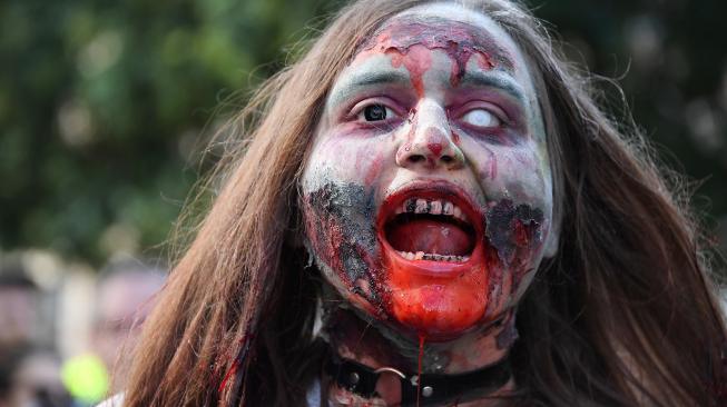 Kumpulan Berita ZOMBIE WALK: Ratusan Zombie Berkeliaran di Prancis