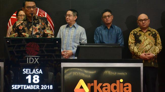 Kepala Kantor Staf Presiden (KSP) Jenderal TNI (Purn) Moeldoko berbicara saat pembukaan pencatatan perdana saham PT Arkadia Digital Media Tbk di Bursa Efek Indonesia, Selasa (18/9). [Suara.com/Muhaimin A Untung] 