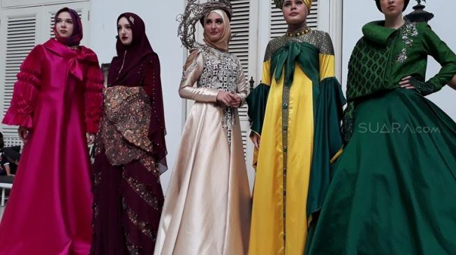 6 Desainer bakal pamer koleksi di Paris Fashion Week [Suara.com/Risna]