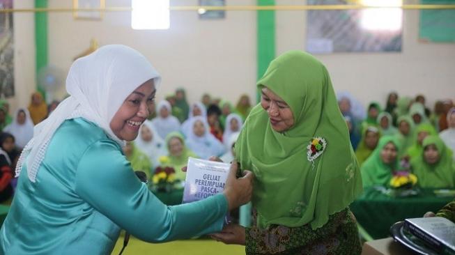 Sasar Suara Emak-emak, Super Jokowi Jamin Menang Besar di Jateng