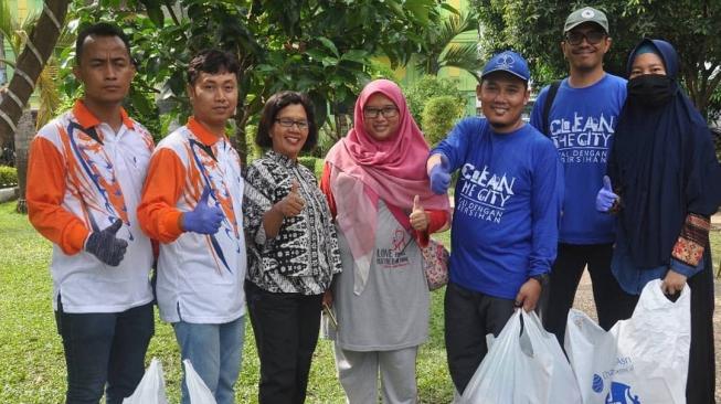 Komunitas Clean the City mengajak siapa saja untuk melakukan aksi bersih di berbagai tempat. (Foto: Dok. Komunitas Clean the City)