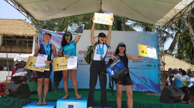 Ikut Rhino Cross Triathlon, Super Model ini Jatuh Cinta