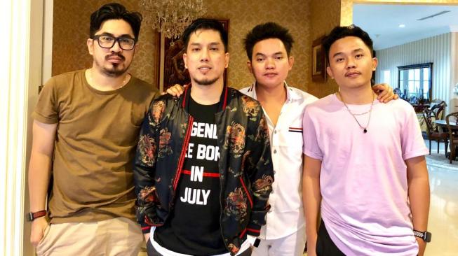 Proyek Baru Dodhy eks Kangen Band  Bentuk Band  dengan 2 DJ