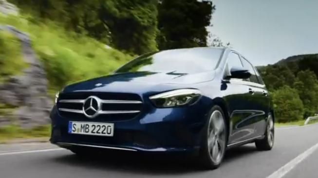 [YouTube: Mercedes-Benz].