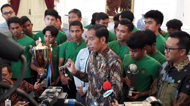 Jokowi akan Carikan BUMN untuk Dijadikan Bapak Angkat Timnas U-16