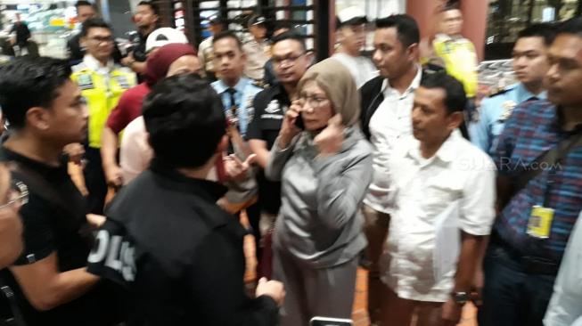 Ratna Sarumpaet: Saya Ditangkap saat Sudah Duduk di Pesawat