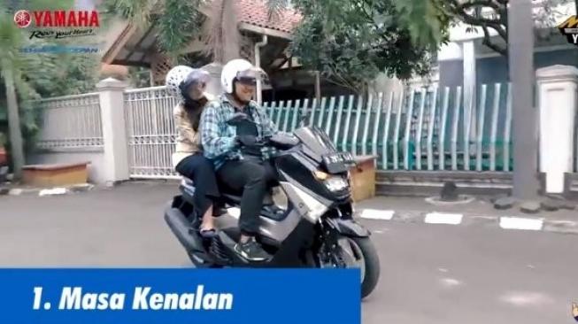 Fase percintaan berdasar pose boncengan (Instagram.com/Yamaha.Jabar)