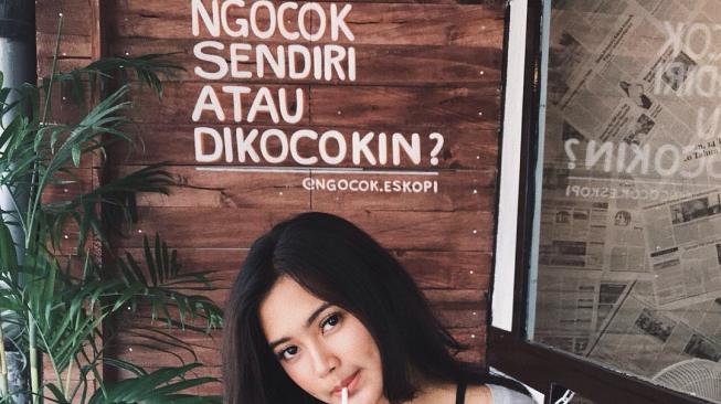 Ngocok Es Kopi, Kafe di Bali yang Punya Spot Foto Menggelitik