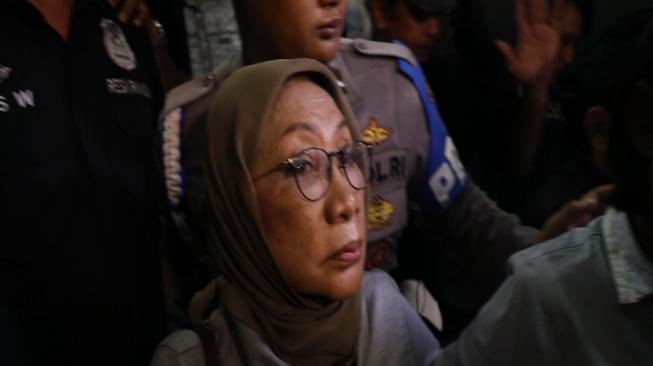 STOP PRESS! Ratna Sarumpaet Resmi Ditahan Polisi