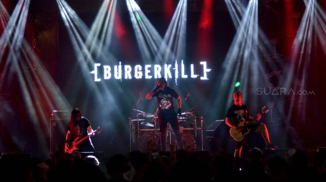 Burgerkill Menghentak Panggung Synchronize Festival 2018