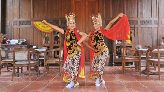 Penari Festival Gandrung Sewu 2018. (Dok: Kemenpar)