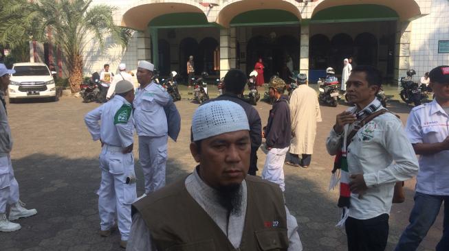 Massa 212 Sudah Kumpul di Masjid Pancoran untuk Antar Amien Rais