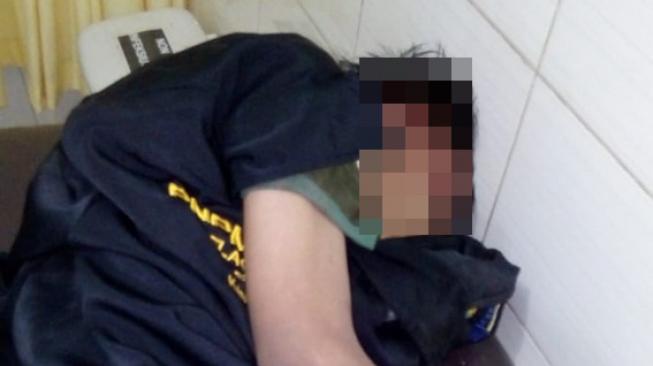 Gagal Jambret, Dua Pemuda Nyaris Tewas Dihajar Massa