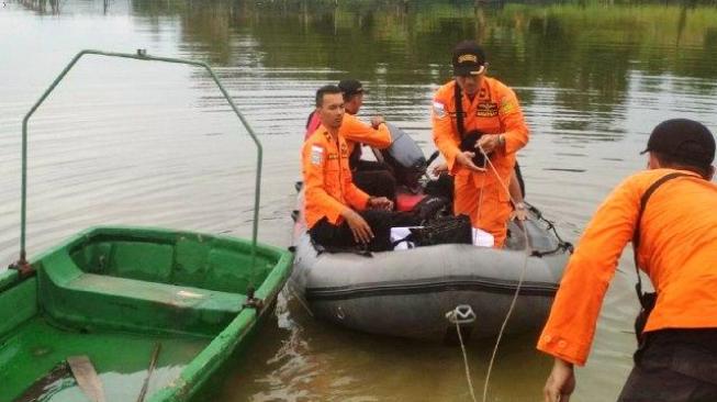 Tim SAR Lanjutkan Pencarian Pemancing Tenggelam di Dam Tembesi