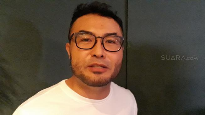 Kondisi Terkini Anak Surya Saputra yang Idap Penyakit Langka