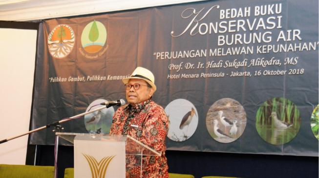 Bedah buku Konservasi Burung Air, Perjuangan Melawan Kepunahan, karya Profesor Hadi Sukadi Alikodra. (Dok: KLHK)