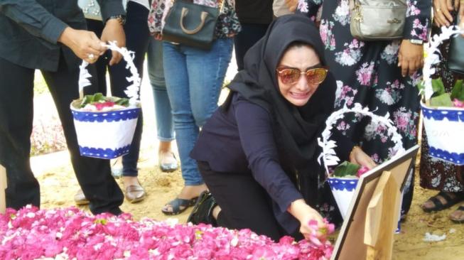 Sebelum Meninggal, Ibunda Minta Roro Fitria Menikah