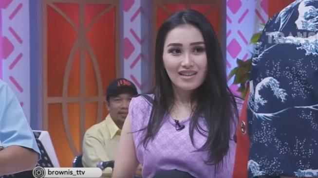 Ayu Ting Tingg (YouTube Brownis Trans TV)