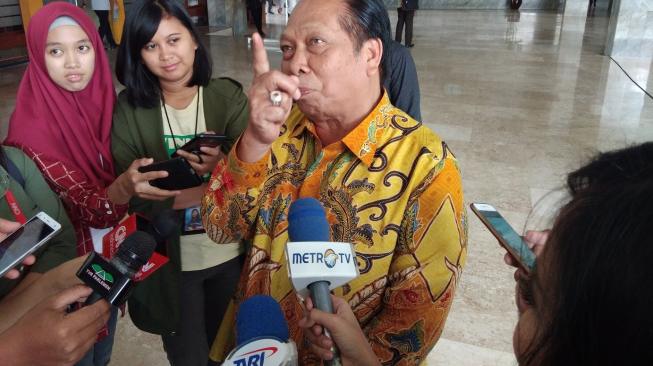 BURT DPR: DPR Minta Kaca Anti Peluru Kok Sewot?