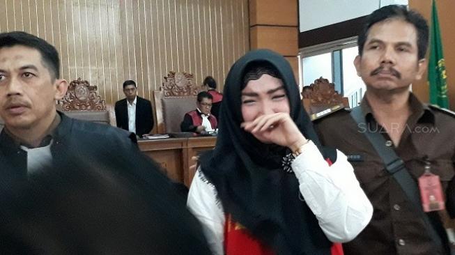 Roro Fitria Divonis 4 Tahun Penjara dan Denda Rp 800 Juta