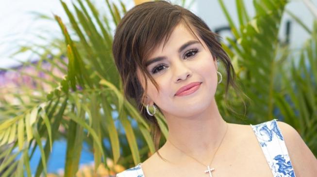 Selena Gomez Terus Berjuang untuk Penyembuhan Mentalnya