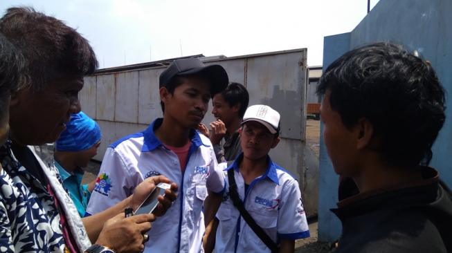Buruh Kasar Asal Cina di PT Hengda Steel Indonesia Disebut Digaji Rp 15 Juta, Pekerja Lokal Terima Rp 2 – 3,6 Juta