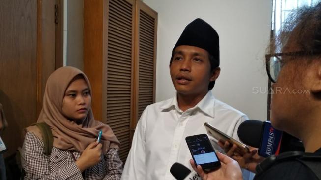 Sekjen PSI Raja Juli Antoni . (Suara.com/ Umay Saleh)