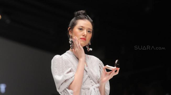 Tren make up dari seluruh dunia yang hadir di JFW 2019 [Suara.com/Fakhri]