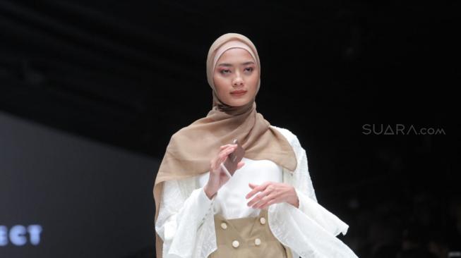 Tren make up dari seluruh dunia yang hadir di JFW 2019 [Suara.com/Fakhri]