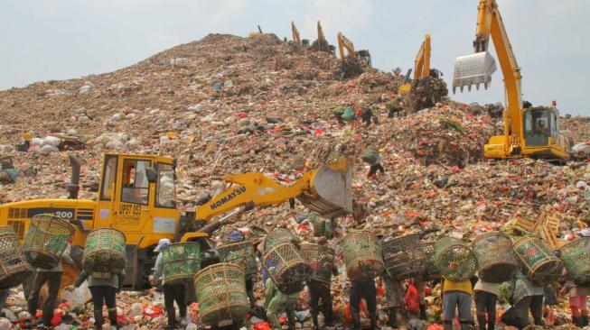 Semen Indonesia Manfaatkan Sampah Sebagai Bahan Bakar Alternatif