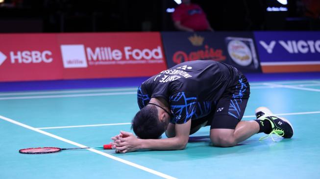 Pebulutangkis tunggal putra Indonesia, Jonatan Christie, gagal melaju ke perempat final Denmark Open 2018 usai takluk dari wakil India, Sameer Verma, dengan skor 21-23, 21-6 dan 20-22, Kamis (18/10). [Humas PBSI]