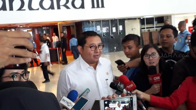 Setuju Gaji Guru Naik, Fadli Zon: Angkanya Harus Sesuai Kemampuan