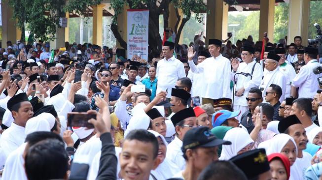 Menteri Pertanian Andi Amran Sulaiman dan Presiden Joko Widodo (Humas Kementan)