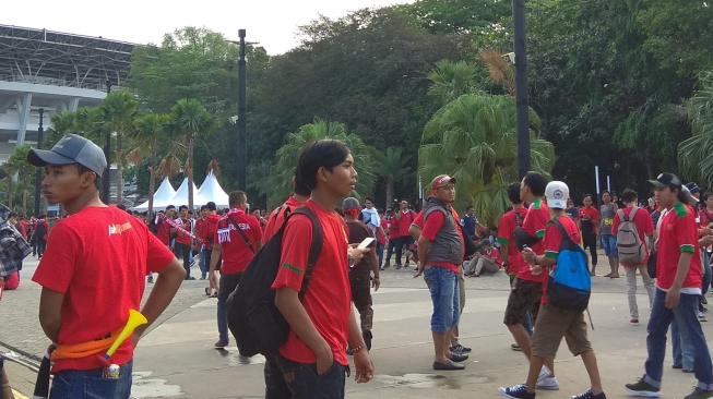 Terapkan Sistem Tiket Online, Calo Masih Berkeliaran di GBK