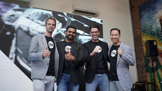 Dari kiri ke kanan: Olaf van Schagen, General Manager OLX Indonesia; Kamalesh Bathala Chandrasekar, Head of Marketplace Development and Operations OLX Indonesia; Ivo Wassenaar, Head of Automotive OLX Indonesia; dan Agung Iskandar, Head of CTx OLX Indonesia [Dok. OLX].