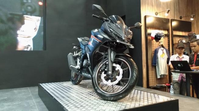 Booth Honda IMOS 2018 di zona cruiser [Suara.com/Manuel Jeghesta Nainggolan].