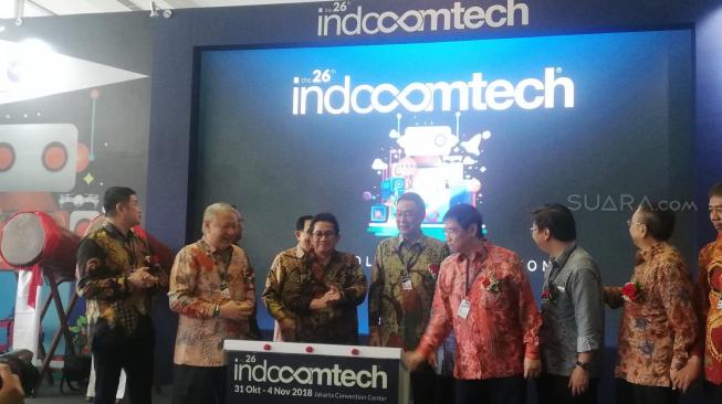Pembukaan Indocomtech 2018 di Jakarta, Rabu (31/10/2018). [Suara.com/Aditya Gema Pratomo]