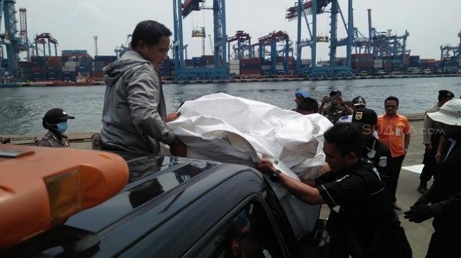 Ibrahim Sajak Bercerita yang Terjadi di Bawah Laut saat Evakuasi