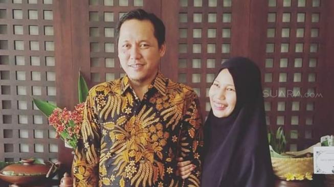 Resky Amalia dan suaminya. [Suara.com/Andhiko Tungga Alam]