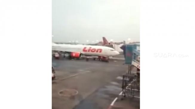 Video Dramatis Penumpang Lion Air JT 610 Sebelum Jatuh ke Laut