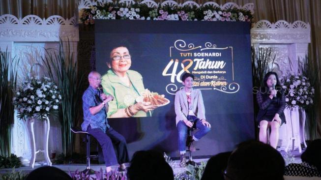 Mengenang Tuti Soenardi, 48 Tahun Berkarya di Dunia Kuliner