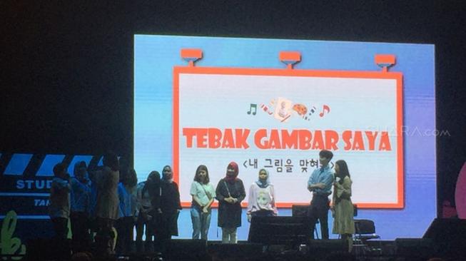 Lee Jong Suk gelar fanmeeting di  The Kasablanka Hall, Jakarta Selatan, Sabtu (3/11/2018) malam [Suara.com/Sumarni].