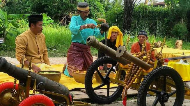 Kerajaan Amantubilah di Mempawah, Kalimantan Barat, bakal memperlihatkan kekayaan budayanya, di Festival Robo-Robo. (Dok: Kemenpar)