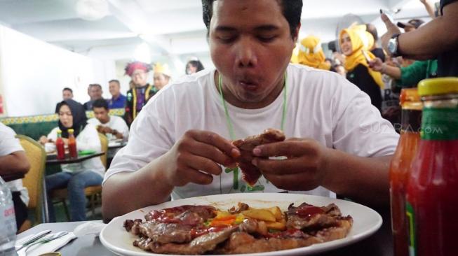  Wagyu Festival di Abuba Steak, Jakarta, Senin (5/11/2018). [Suara.com/Risna Halidi]