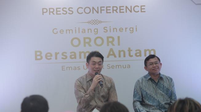 Generasi milenial lirik investasi emas online. (Suara.com/Firsta Nodia)